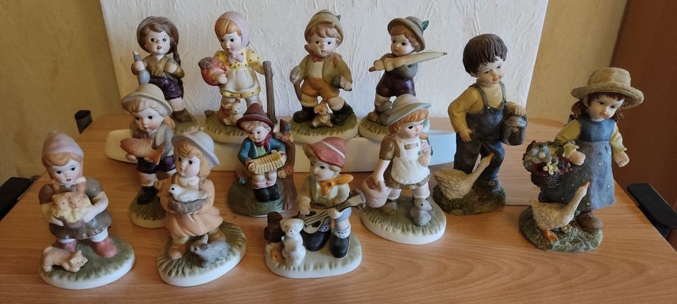 Vintage Porzellan Figuren-Sammelfiguren in Harsum