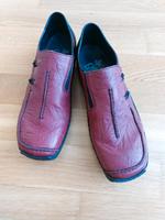 Rieker Leder Halbschuhe Slipper bordeaux rot Neu Gr. 39 Berlin - Köpenick Vorschau