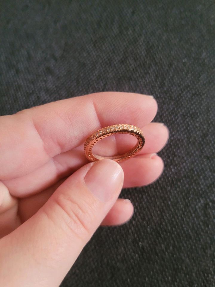 Ring von Pandora Rosegold Größe 52 in Mönchengladbach