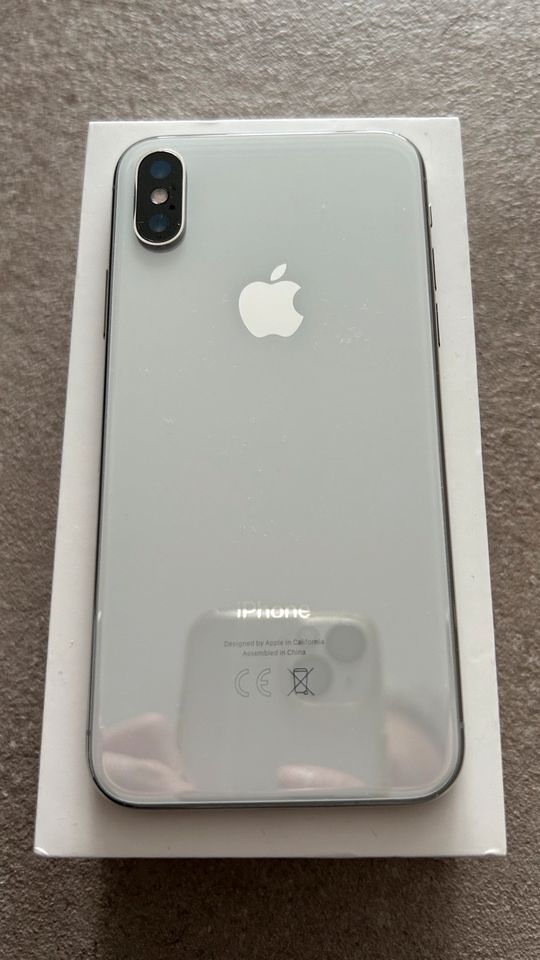 iPhone X 64GB Silber +4xPanzerglas+neue Hülle *guter Zustand* in Bitburg