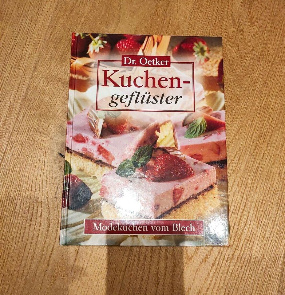 Backbuch Dr. Oetker Kuchengeflüster Modekuchen vom Blech in Bad Arolsen