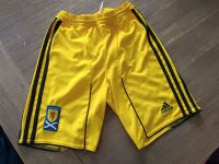 Gelbe adidas Short von Scotland Größe 2XS (Kindergröße) Saarland - Völklingen Vorschau