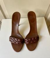 Gucci Pantoletten Sandalen braun Leder 38 Nordrhein-Westfalen - Mettmann Vorschau