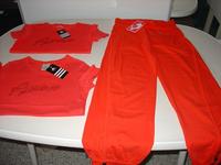 2 ADIDAS Strass T-Shirt, 1 VENICE BEACH Sporthose, M(38-40), NEU Bayern - Pöttmes Vorschau
