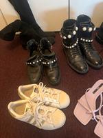 Sneaker von Zara, Adidas ,UGS Berlin - Mitte Vorschau