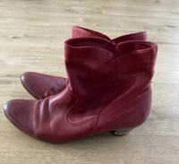 Schöne rote Stiefeletten von Tamaris Hessen - Oestrich-Winkel Vorschau