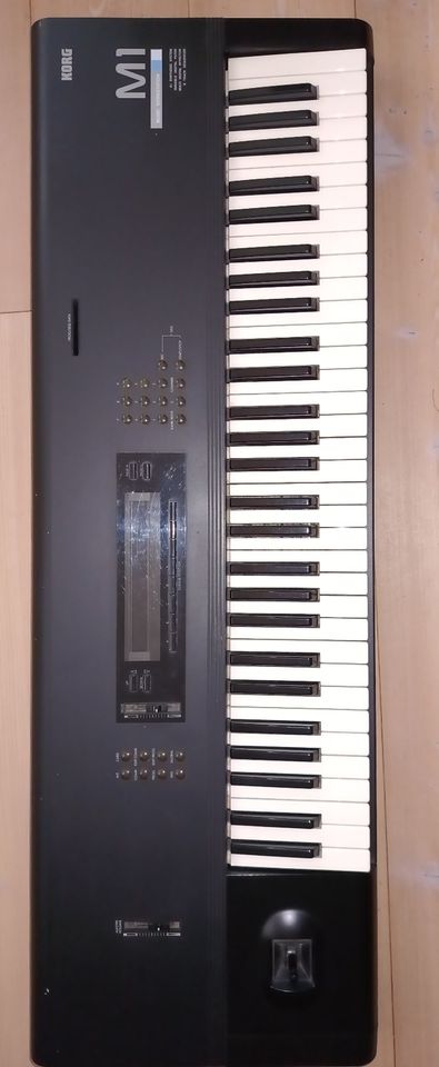 Keyboard mit Zubehör in Albstadt