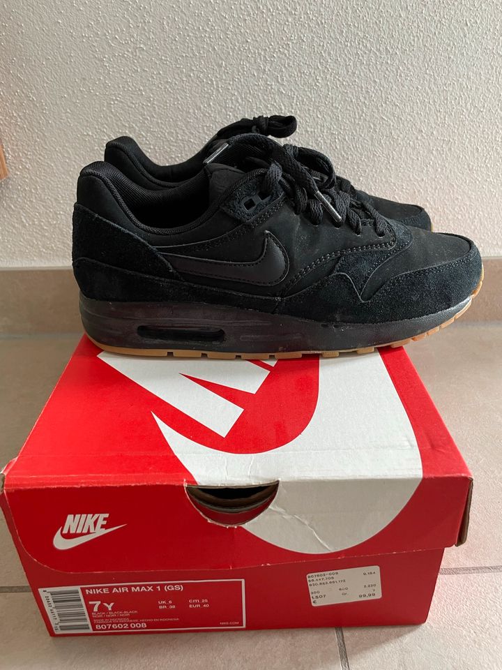 Nike Air Max 1 Schwarz 40 / 7 Y in Osterhofen