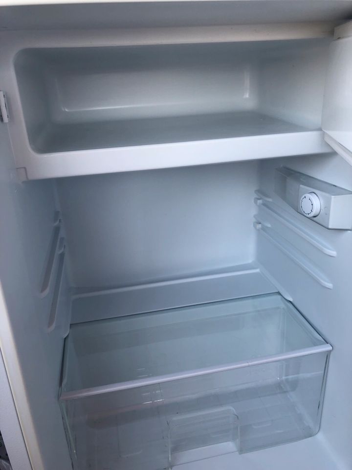 Kühlschrank in Eisenberg 