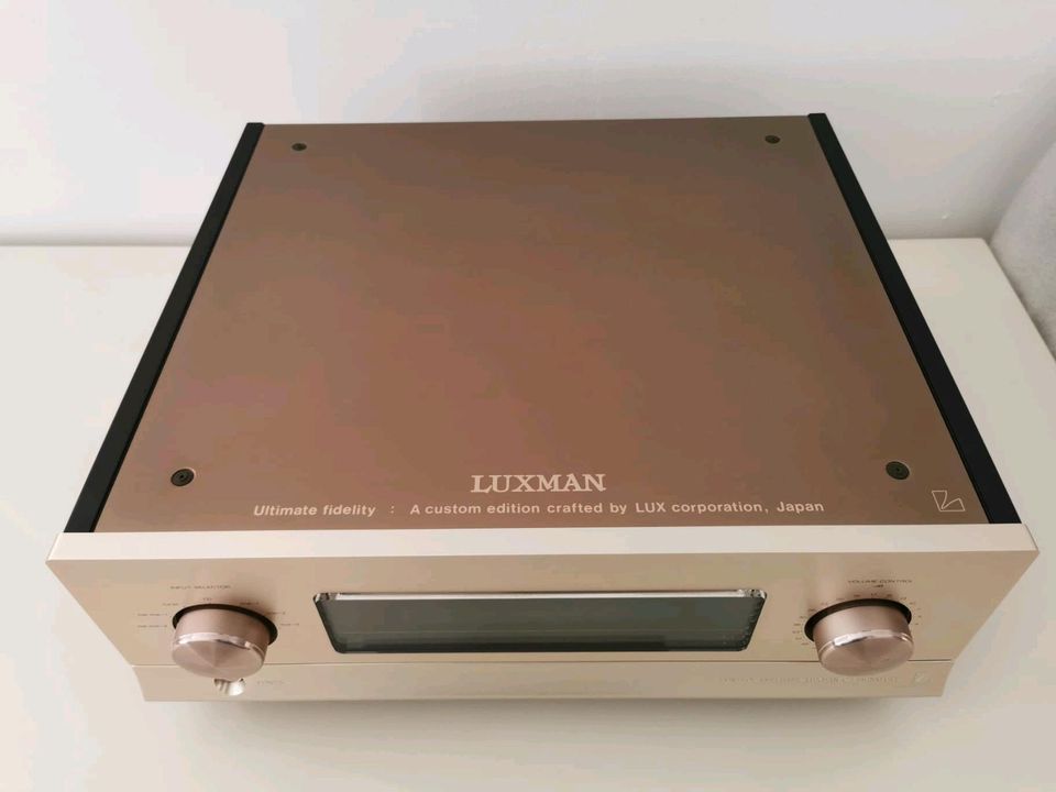 LUXMAN C-7i/f Custom. Hi-End Vorverstärker. Neuwertig. Raritat. in Dresden