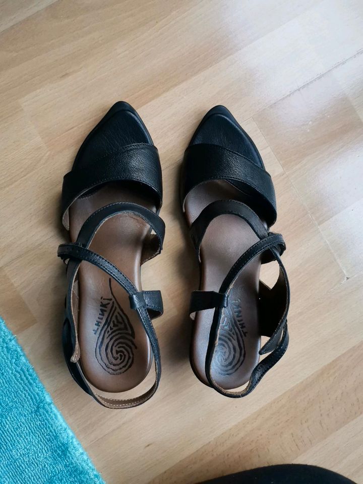 Think Sandalen, 38, neuwertig. Leder in Linstow