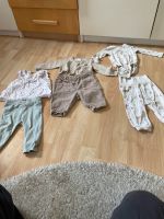 Baby Kleidung Set 3 Stück Marke H&M Größe 68 Nordrhein-Westfalen - Gelsenkirchen Vorschau