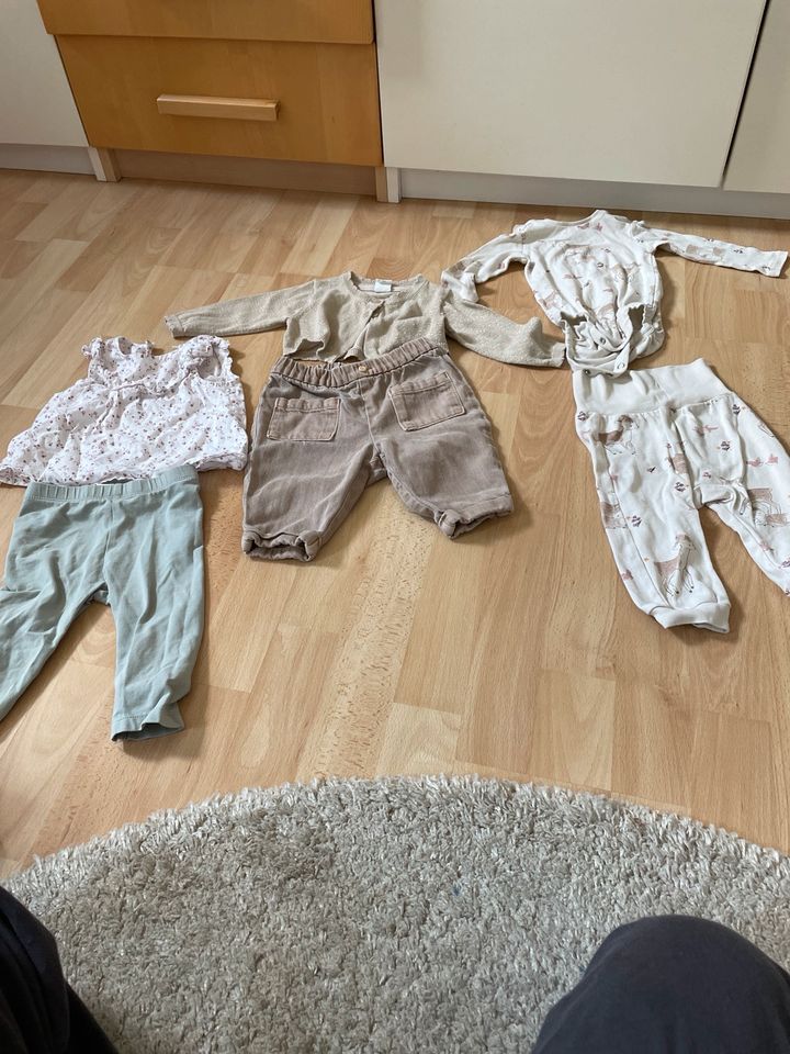 Baby Kleidung Set 3 Stück Marke H&M Größe 68 in Gelsenkirchen