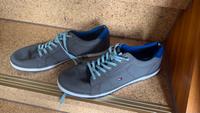 Sneaker Tommy Hilfiger Unisex Blau Grau 43 Hessen - Kassel Vorschau