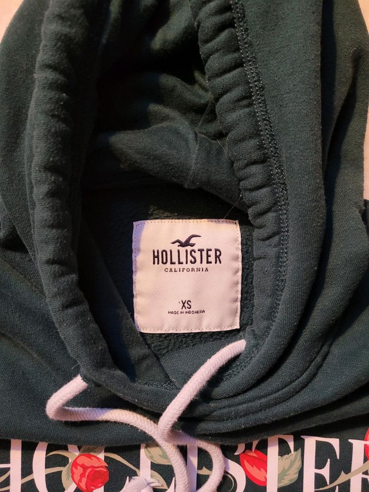 Hollister Hoodie dunkelgrün Gr.XS in Wolfsburg