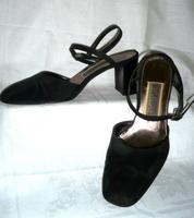 LAURA Pumps • Riemchen- Sandale ♥️ Textil schwarz • Gr. 39 Lübeck - St. Gertrud Vorschau