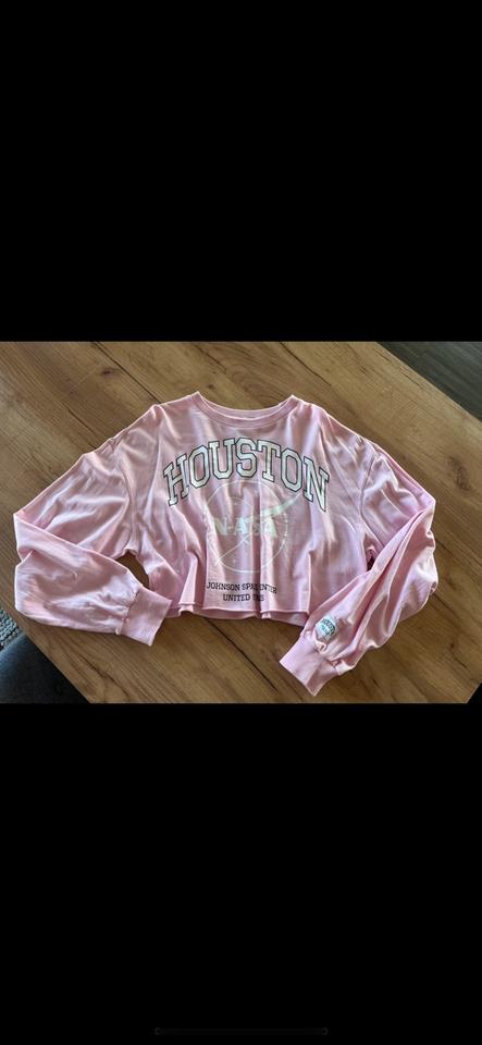 NIKE HOSE PULLOVER,  SPORT-TOP BH XS/S, S/M je 9€ in Taucha