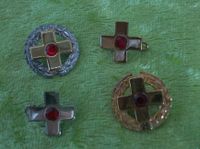 4 x Rotes Kreuz Nadel Abzeichen Blutspende 3 x  925 Silber ! Niedersachsen - Eystrup Vorschau