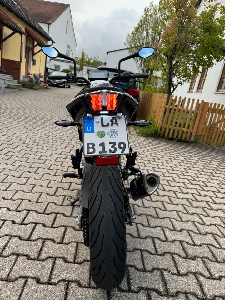 KTM Duke 390 wie neu in Essenbach