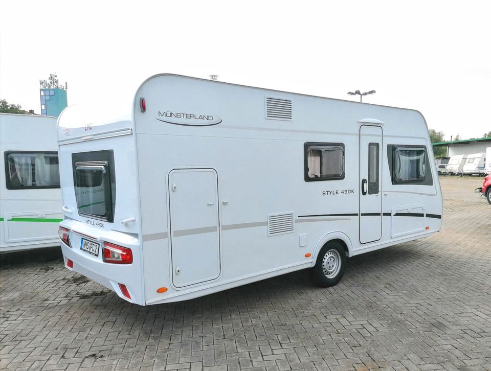 Wohnwagen oder Wohnmobile mieten//Vermietung/Vorzelt/Camper in Hohenwarsleben