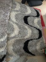 Teppich; weiß, grau, schwarz Nordrhein-Westfalen - Detmold Vorschau