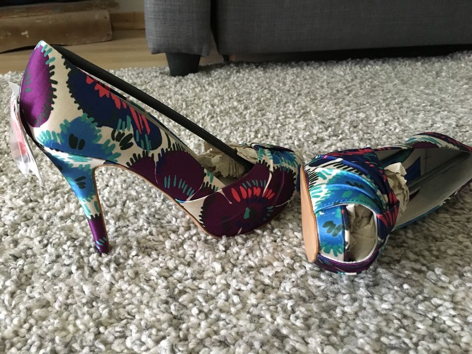 ZARA Schuhe High Heels blau lila Größe 36 NEU mit Etikett in München