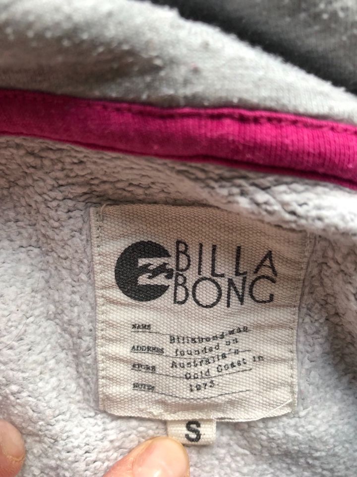 Billabong Pullover/ Kapuzenpullover Gr S in Nienburg (Weser)