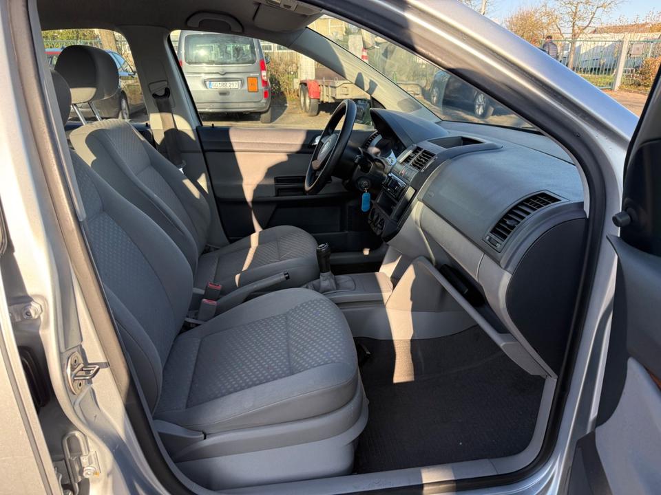 Volkswagen Polo IV 1.4 Basis*TOP ANGEBOT*TÜV/ASU NEU*TOP* in Rüsselsheim