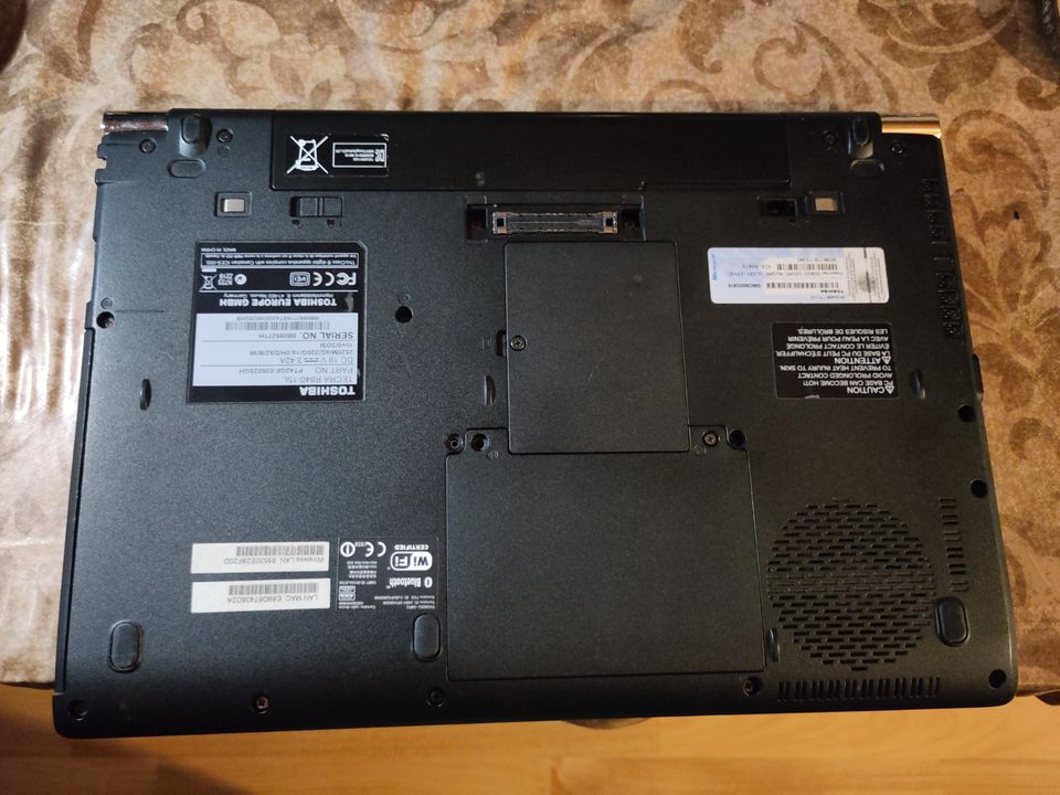 Toshiba Tecra R840, i5-2520M, 8 GB RAM - guter Zustand in Remseck am Neckar