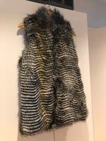 MANGO Kunstpelz Fell Weste Gr. M Leopardenmuster Brandenburg - Bernau Vorschau