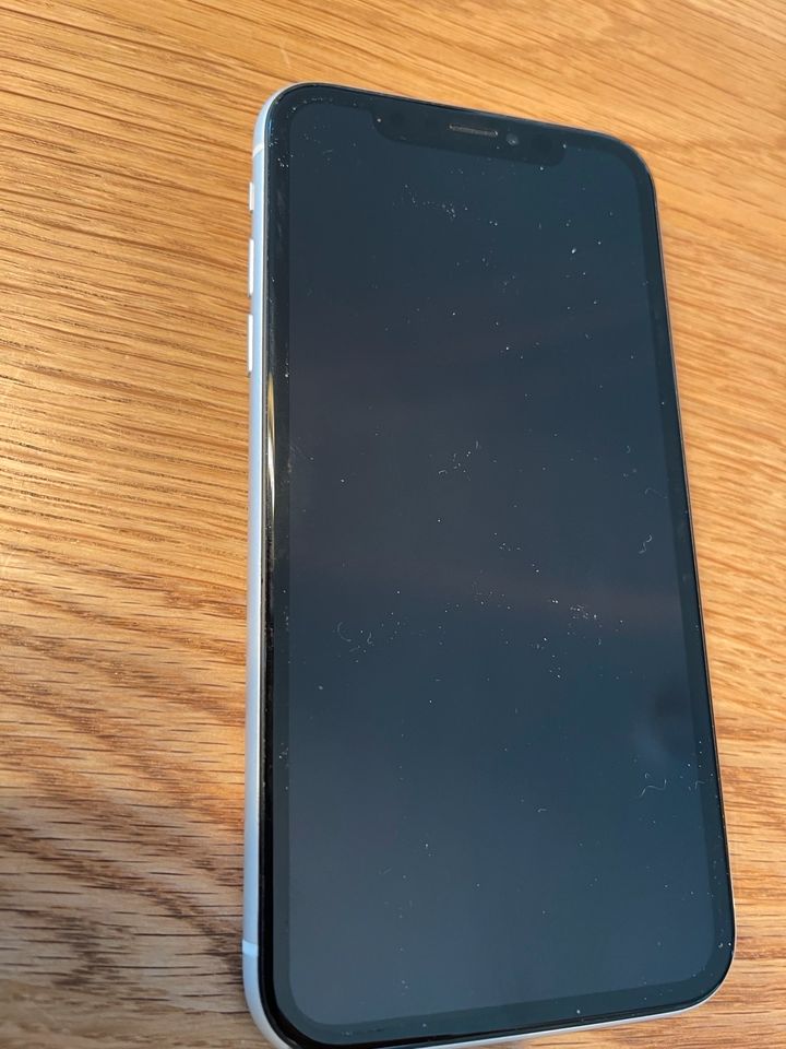 iPhone XR, 64 GB keine Beschädigungen am Gehäuse /Glas reduziert! in Wallertheim