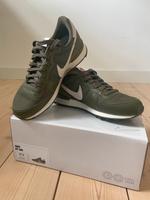 Nike Internationalist 37.5 / Nike BY YOU Hessen - Oberursel (Taunus) Vorschau