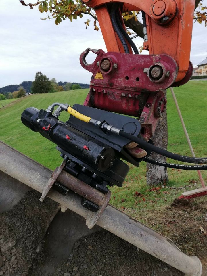 Rototilt Drehmotor Rotator Drehantrieb MS01 MS03 MS08 Rotobox in Regen