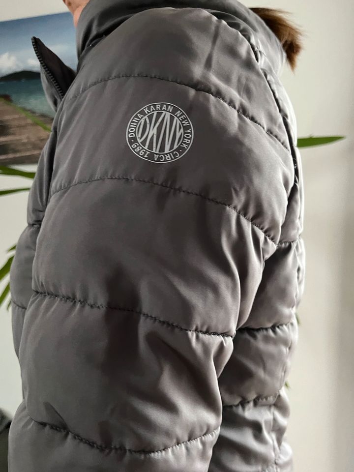 DKNY Damen Übergangsjacke Mantel Jacke Gr. S Hilfiger in  Nordrhein-Westfalen - Gelsenkirchen | eBay Kleinanzeigen ist jetzt  Kleinanzeigen