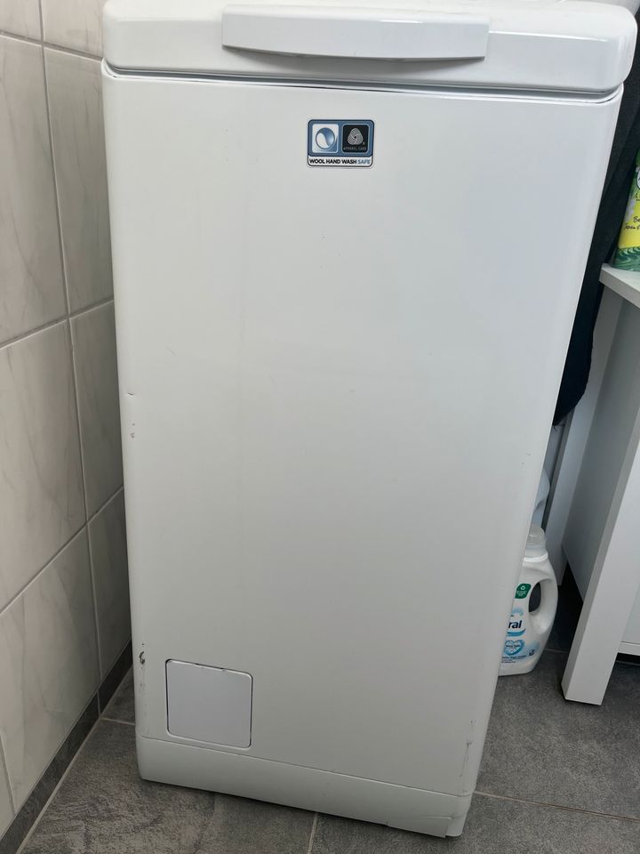 Waschmaschine AEG Protex LiquiSystem 6 kg Toplader in Düsseldorf