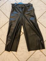 Lederhose Culottes mit Gürtel von Vila Gr. 30 (40) weich Nordrhein-Westfalen - Barntrup Vorschau