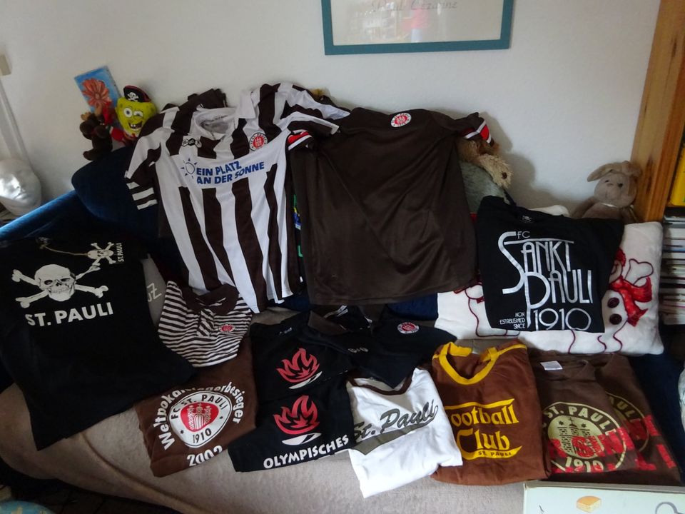 St. Pauli Shirts für Groß und Klein, Teddy, Rucksack - ab 5,00EUR in Heide