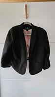 H&M Blazer schwarz kurz Gr. 42 Hessen - Bad Karlshafen Vorschau