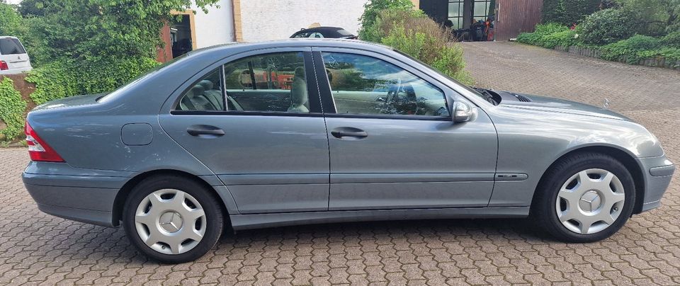 Mercedes C 240 4Matic / Allrad Automatik in Heusweiler