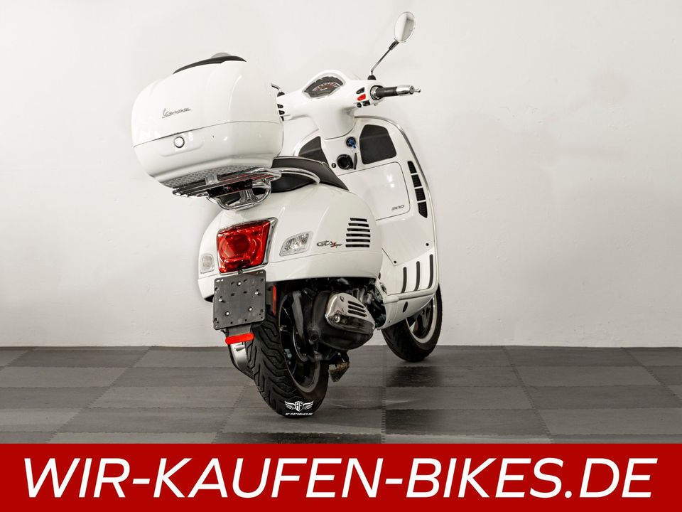 Vespa GTS 300 Super ABS RST in Burgoberbach