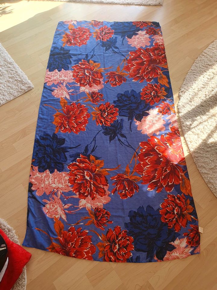 Schal * ABOUT Accessoires * Floral * Blume * Blau Rot Orange Rosa in Mühldorf a.Inn