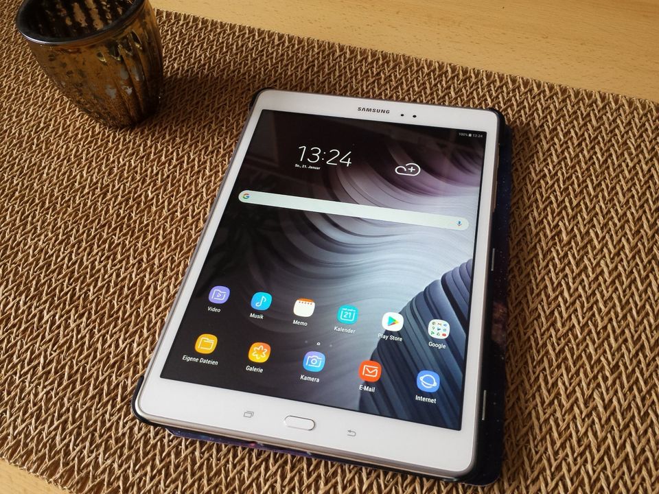 TOP ! Samsung Galaxy Tab SM-T550, Android7, Wi-Fi 4, Zubehör neu… in Velbert