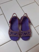 Crocs Sandalen lila Grösse 24-25 Kr. München - Ottobrunn Vorschau