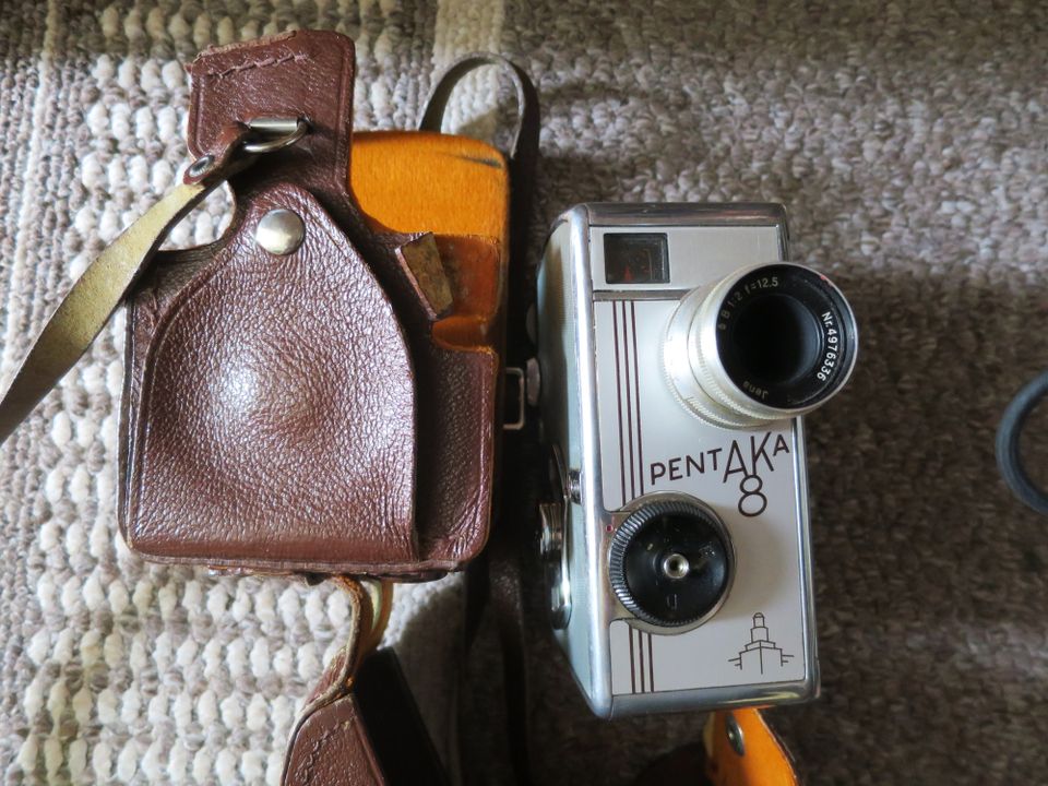 Filmkamera DDR mit Ledertasche Pentaka 8 Schmalfilm 8mm in Schönebeck (Elbe)