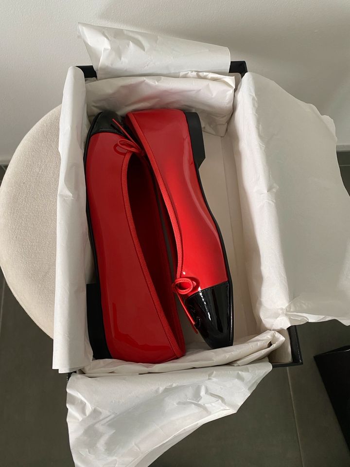 Chanel Ballerina rot schwarz Lack 39,5 Neu in Saarbrücken