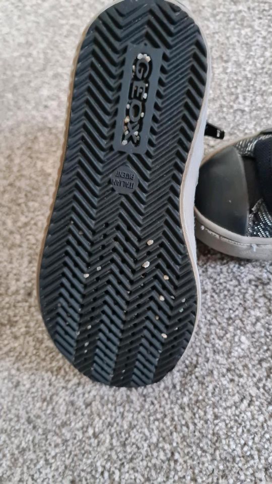 Geox Leder Größe 24 Mädchen glitzer Schuhe boots in Usedom