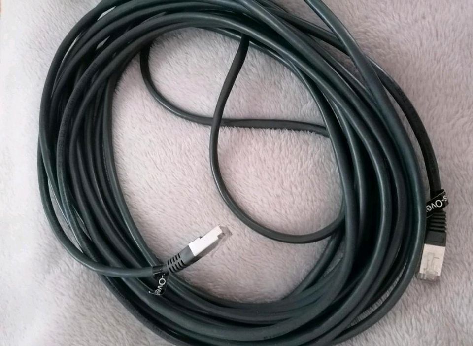 Konvolut  Netzwerk Kabel Patchkabel  Grau Schwarz grün  Siemens in Wüstenrot