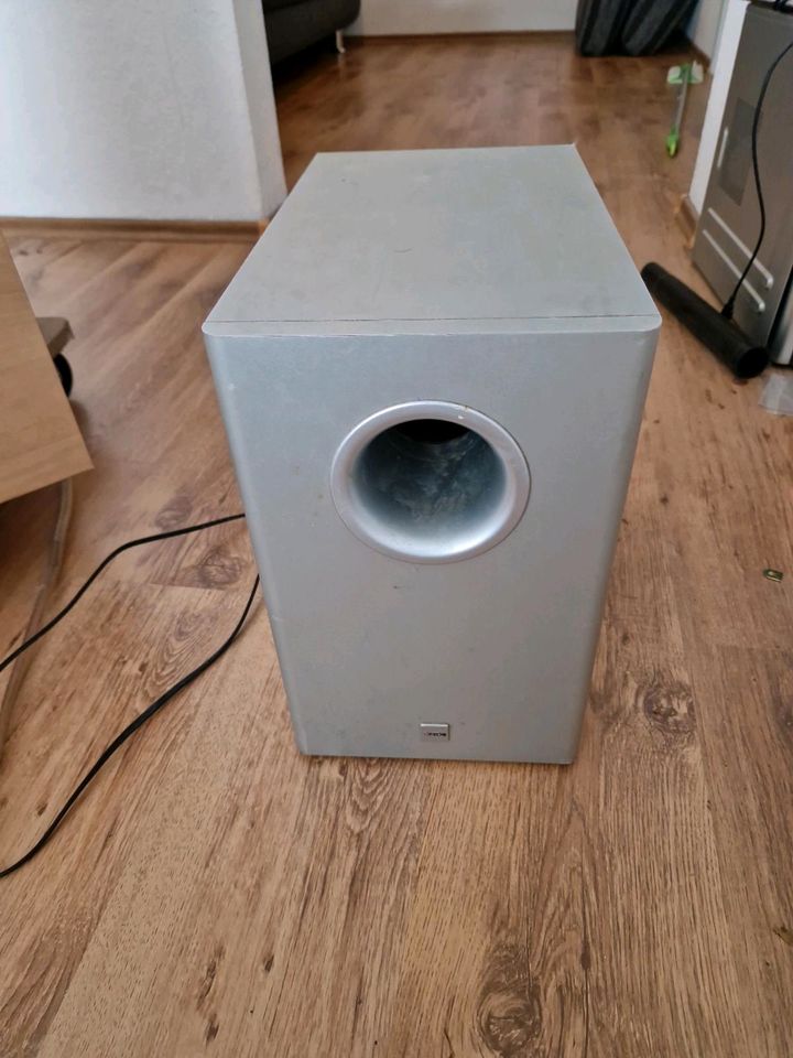 Subwoofer Bassbox Canton in Adendorf