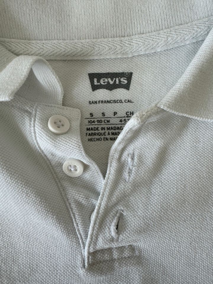 Levis T-shirt Weiss 104 in Neu-Anspach