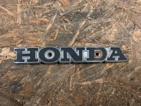 Honda Tank Emblem CB250K2 CB350K2 Schriftzug Tankemblem Essen - Essen-Stadtwald Vorschau